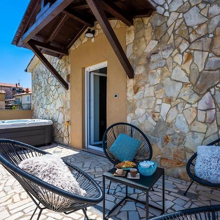 Holiday House Boky ボドニャン エクステリア 写真